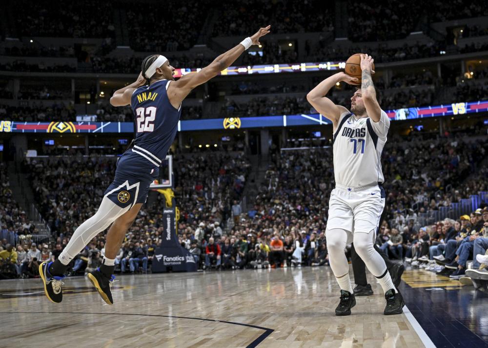 牢牢控制了 牢牢控制了