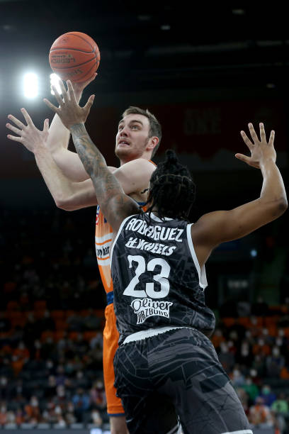 抛出的橄榄 抛出的橄榄