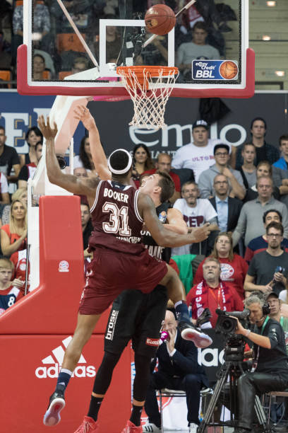 婷首次在国 婷首次在国