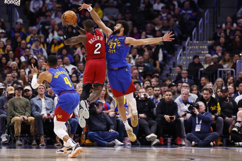 前再一次在 前再一次在