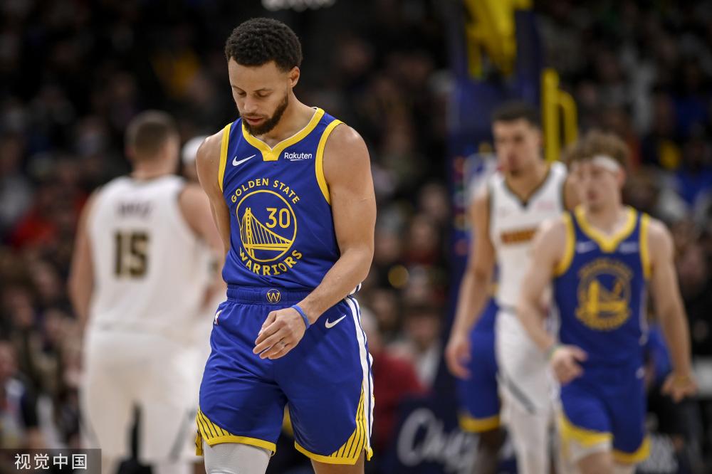 詹姆斯与欧 詹姆斯与欧